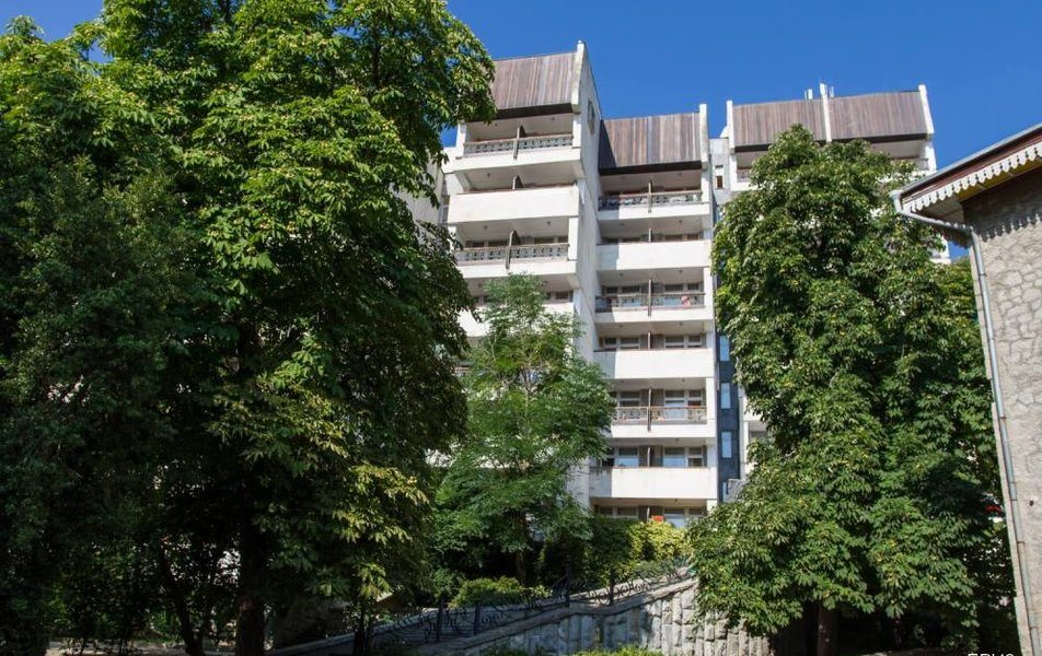 Девятиэтажный корпус «Бриз» с видом на Гурзуфскую бухту — фото 3